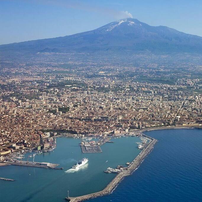 La Dimora Di Enrico Apartment คาตาเนีย ภายนอก รูปภาพ